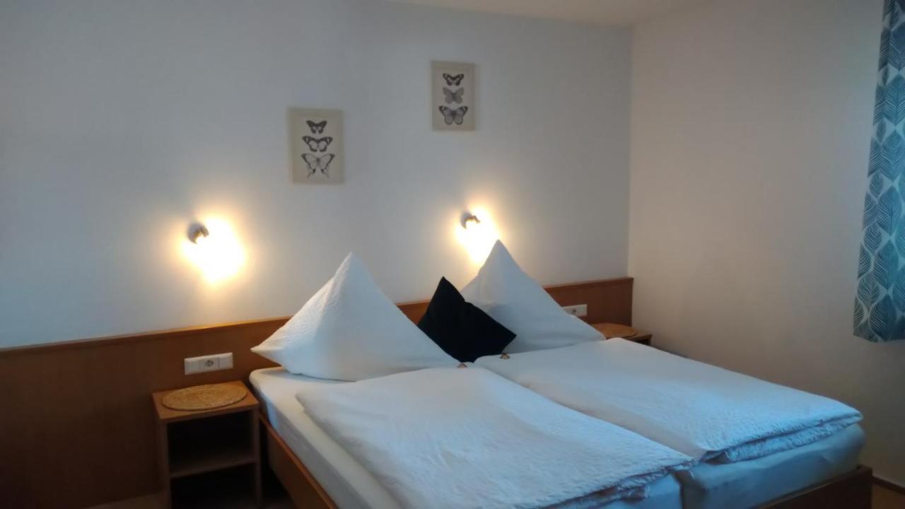 Kraeuterhex' Reutin Hotel Alpirsbach Bagian luar foto